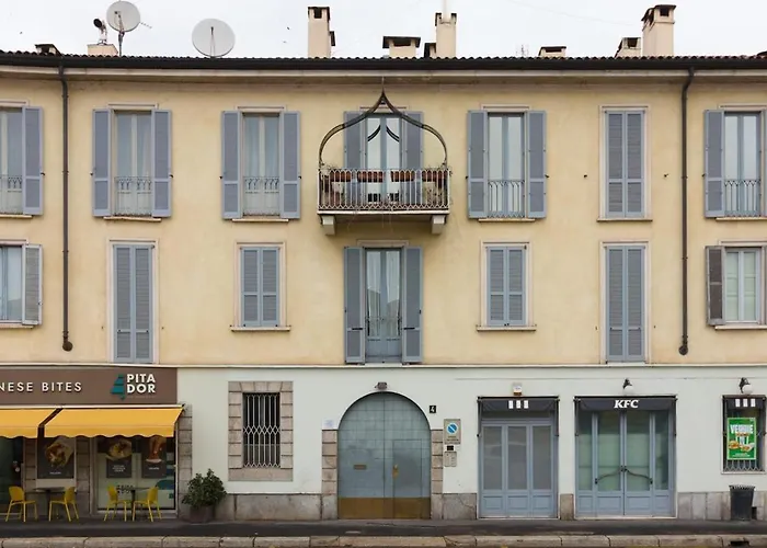 In The Heart Of Charm And Comfort On The Navigli アパート