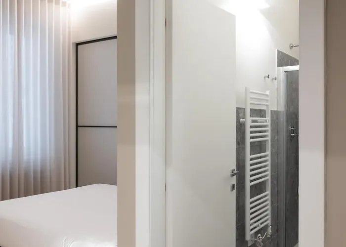 Elegance, Comfort And Charm In Moscova Milán