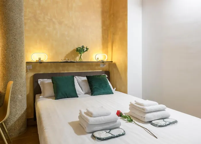 Cesariano, 11 - In Vibrant Via Cesariano Appartamento *