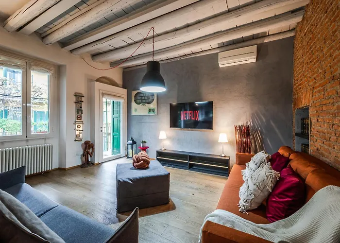 The Legend Loft - Bosco Verticale View *