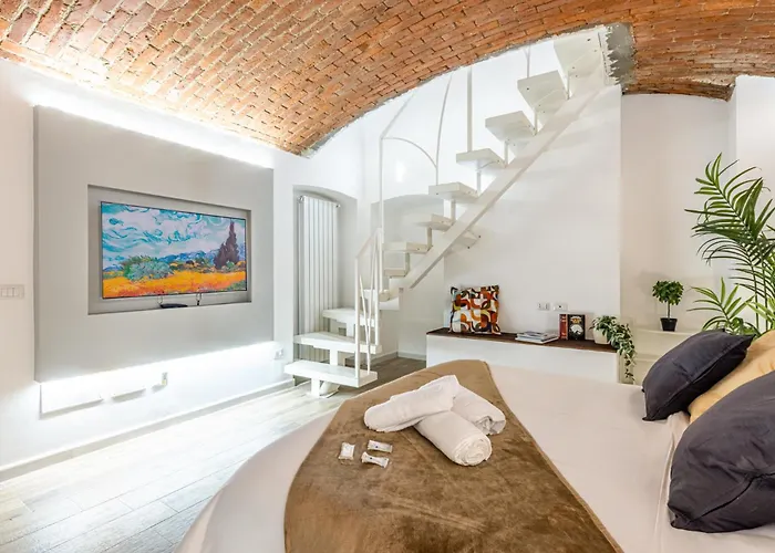 Colonna Lovely Loft - 10 Min Duomo - Buonarroti M1 * ミラノ