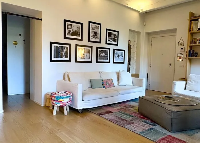 Elegant In The Heart Of Brera