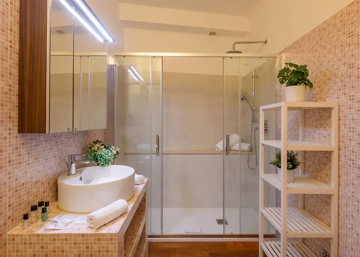 Marcona, 1 - Quiet Milanese * Милан