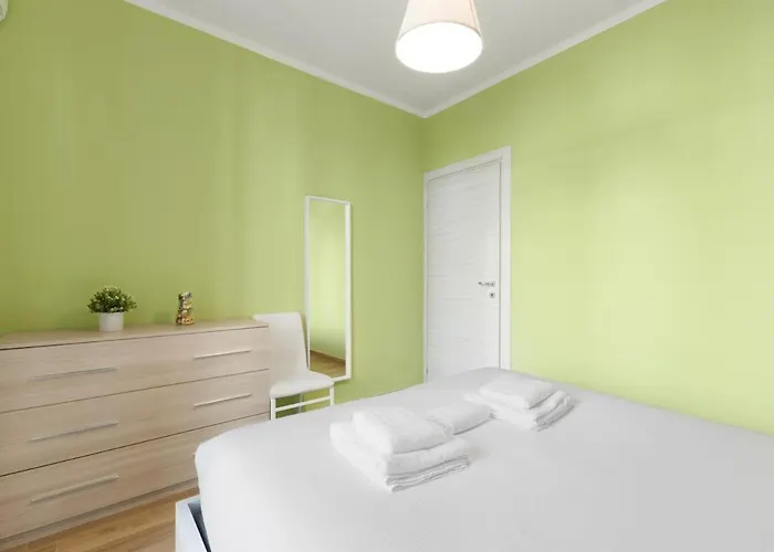 Modern 10 Min To Duomo, M3 Rogoredo Apartment Milan