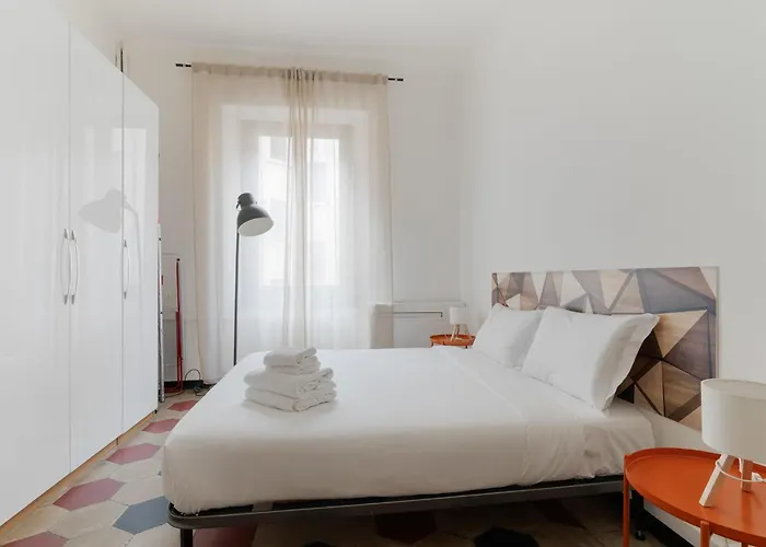 Guesthost - Porta Romana Lovely *