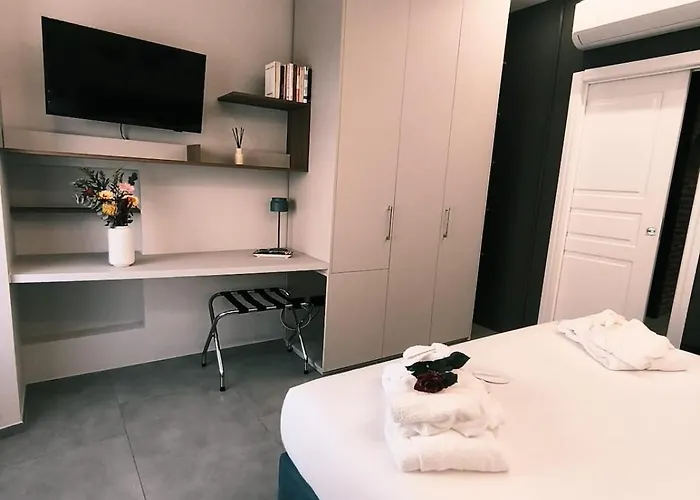 La Finestra Sul Naviglio Grande Apartment