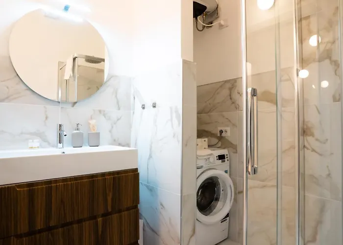 Oxart - Design A Due Passi Da Loreto Apartment