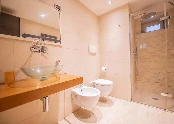 Navigli - Leobrothers - San Gottardo 15 * 밀라노