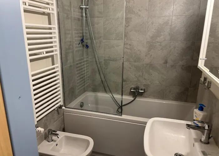 Bronz House * 밀라노