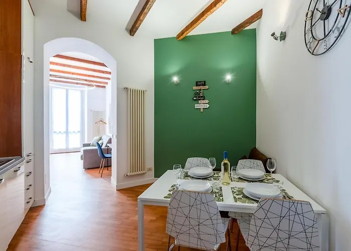Stylish With Balcony - Brera Apartament Mediolan