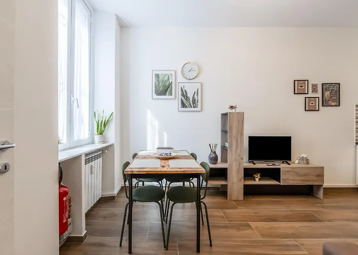 Family-friendly In Isola District * Milán