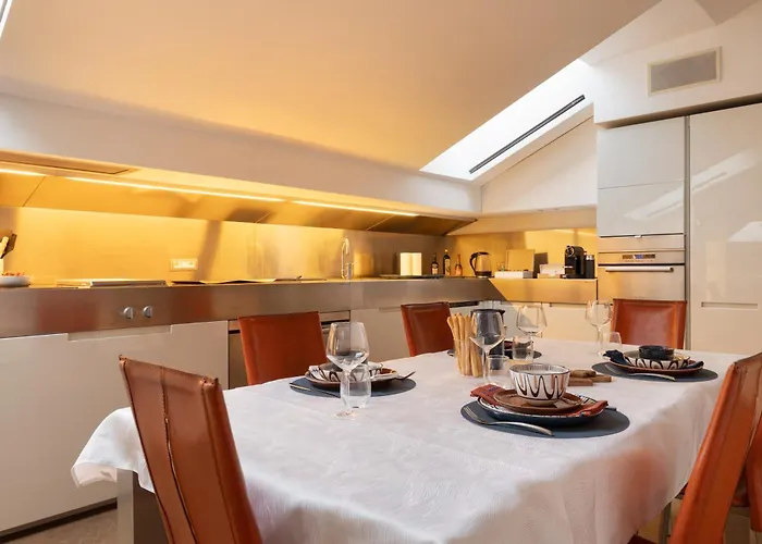 아파트 Guesthost - 500sqm Luxury With Spa, Gym, Terrace, Game & Garage *
