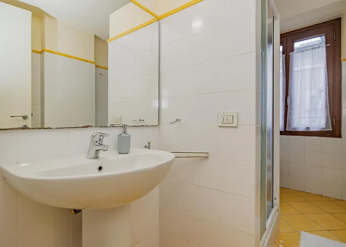 Bnbest Walk In Duomo 4-6 Pax Διαμέρισμα Μιλάνο