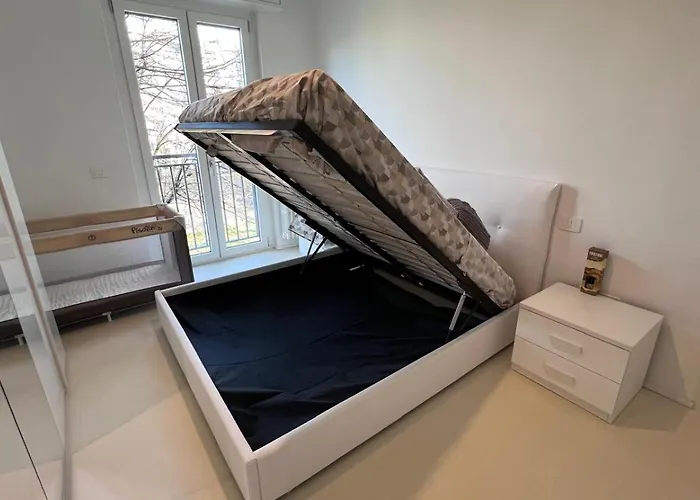 Elegante Bilocale Ristrutturato - Metro Inganni *