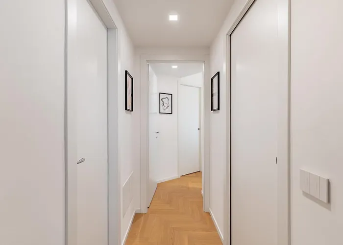 Charming Brera - Two Bathrooms *