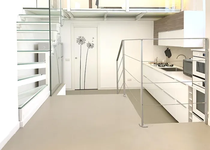 Flatsharing - Collegno 3 Level Loft Apartament *
