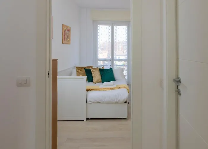 Artstay - San Siro, Near Metro, Carlo Borromeo * Милан