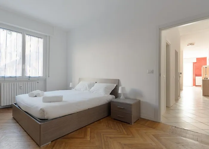 Guesthost - Certosa Cozy Flat With Balcony דירה *