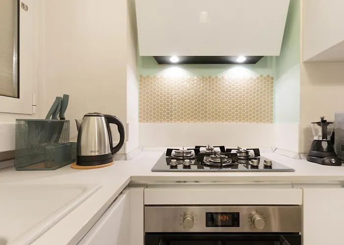 Charming Near M1 Loreto And Iconic Tram 1 To Center Apartment Milan