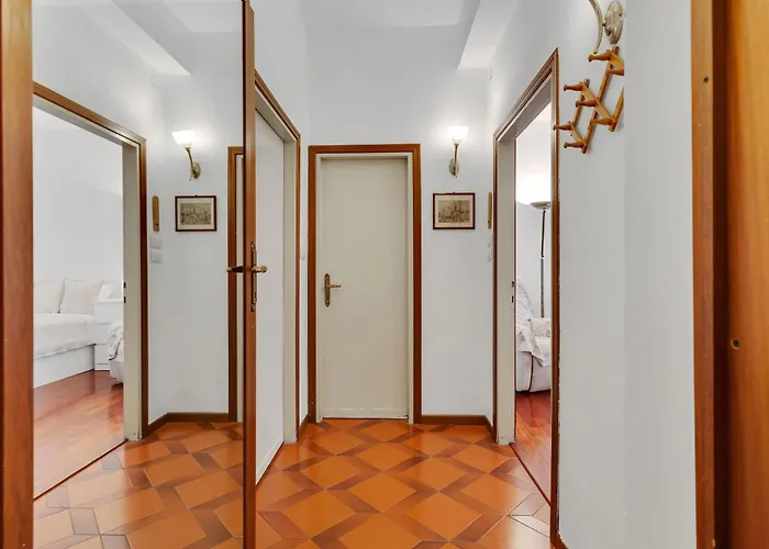 Dalmazia Cozy Near Linate 13 Min * Милан