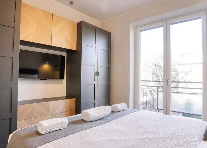 Daire Darsena Contemporary - Spacious 2br A Few Steps From Centre