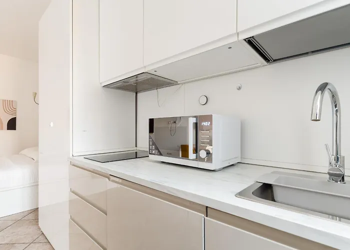 Guesthost - Comfy Near Pasteur M1 * Milano