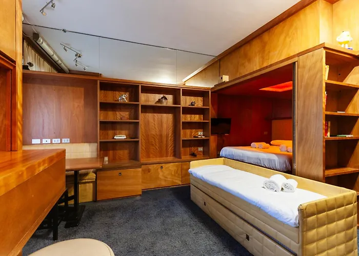 Youhosty - Ravizza Wood 22 * 米兰