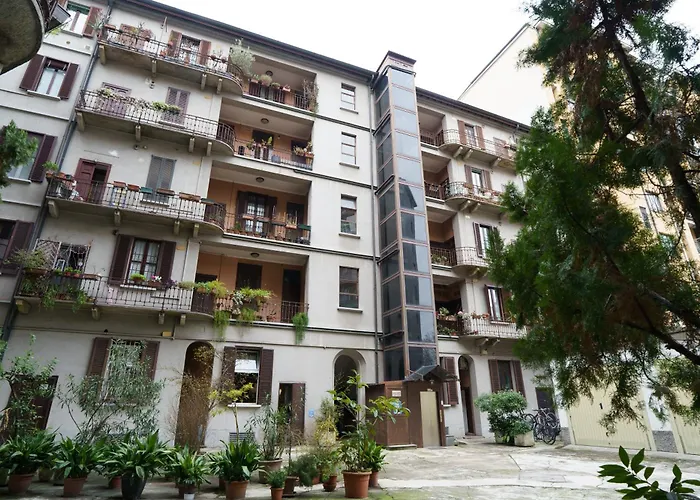 Apartamento M5 Cenisio 5min-buzzi 3min-citylife-mico-chinatown-ac *
