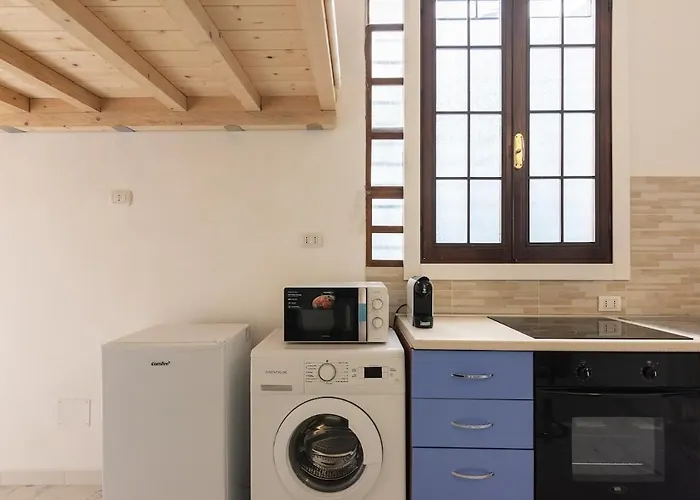 Easy Loft Next To Loreto Metro Stop * 米兰
