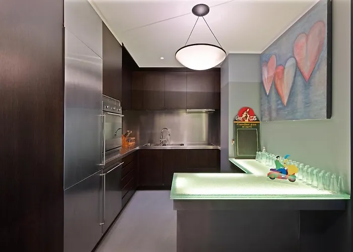 Modern And Particular In The Center Apartment