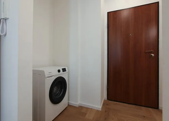 Contemporary - Station-nolo Area Apartament