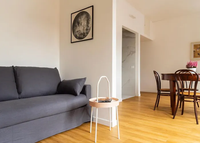 Youhosty - Porta Romana 51 * Milan