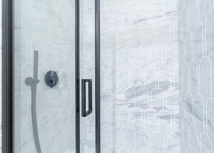 Boutique Flat Steps From Duomo