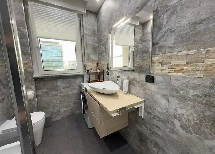 Lejlighed 10 Minutes From Fiera With Large Terrace Milano