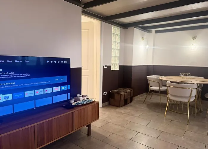 アパート Acasadiimma Loft Elegante A 2 Min Da Metropolitana Porta Romana Con Wifi, Corte Interna *