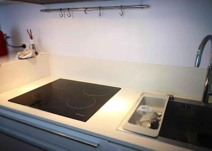 Bilo Lumiere - 1 Bedroom - Close To Gambara M1 And Tolstoj M4 아파트 *