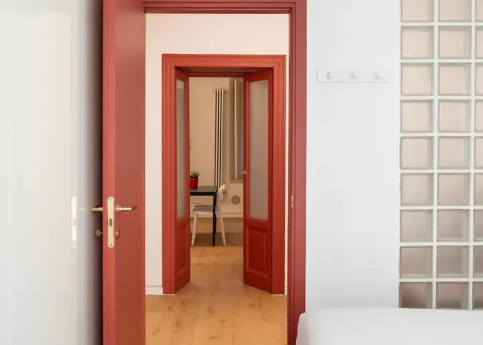 Characteristic One Bedroom Columns Of San Lorenzo Milan