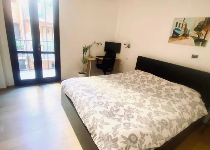 Cozy In The Center *