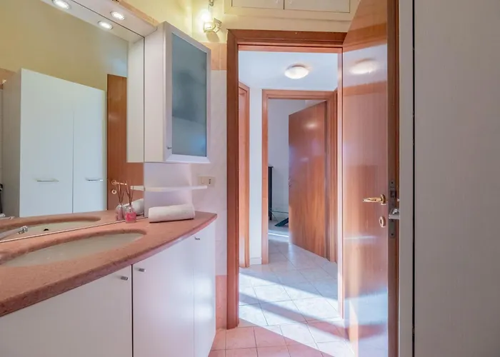 Lägenhet Monzino - Linate - Cortina 2026 New