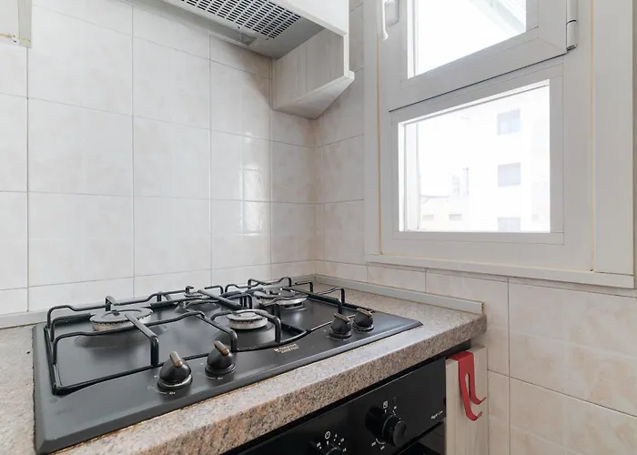 Guesthost - Stylish Flat In Navigli District * Milano