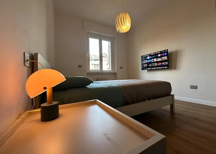 Cassala 45 - Di Design Ristrutturato, 2 Camere, Navigli *