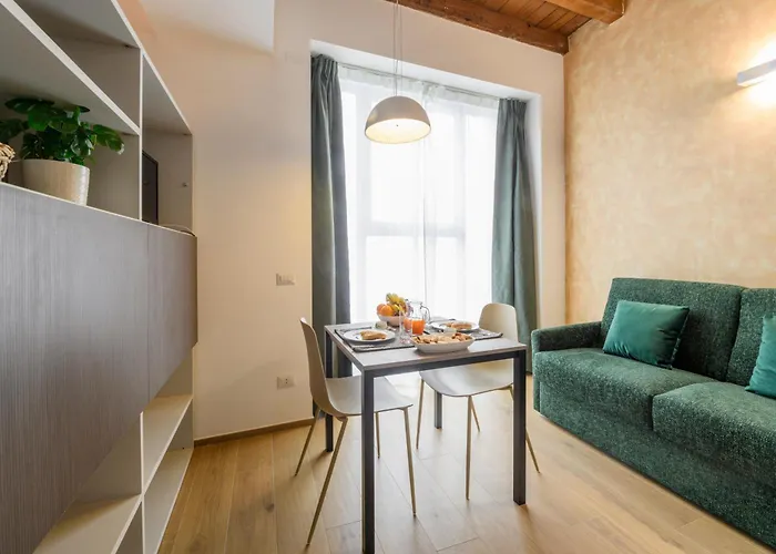 Cesariano, 11 - In Vibrant Via Cesariano Milano