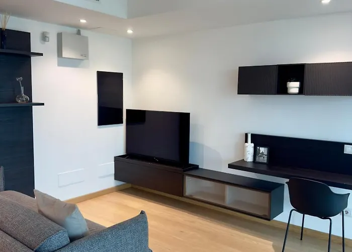 Luxury With Panoramic Terrace And Skyline View