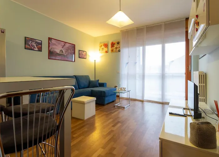 Апартаменты Smart - Near Navigli & Iulm Милан