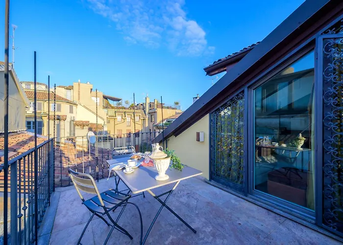 The Seven Stars - Montenapoleone