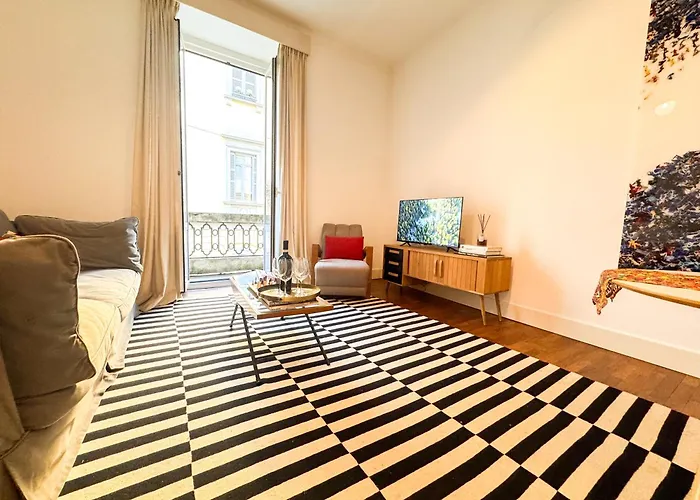 Brera Elegant Steps From Duomo, Montenapoleone, Design & Fashion Week *