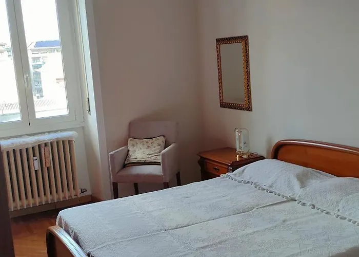 Beautiful Floor House With View In The Center! * 米兰