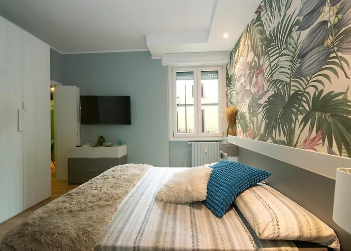 Stylish With Private Terrace & 2 Baths