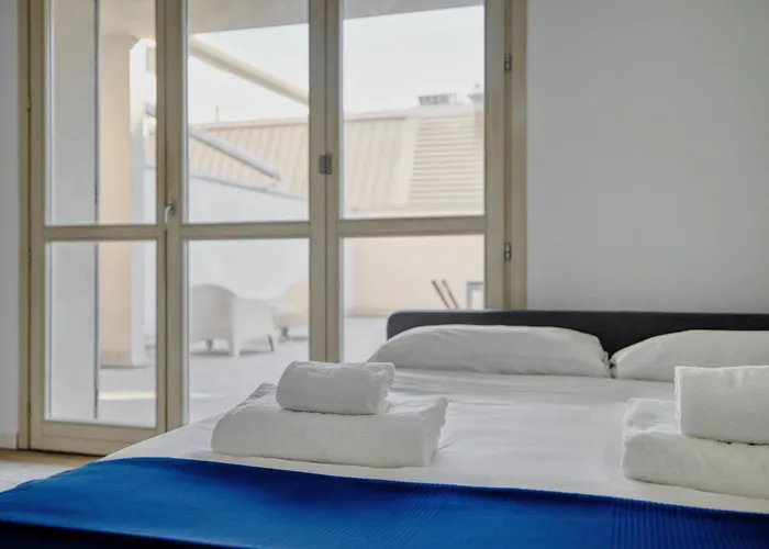 Just Urban - Bright With Terrace - M4 Tolstoj * Milan