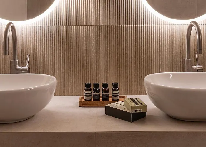 Quiet Luxury Retreat Design & Comfort Al Duomo Milán